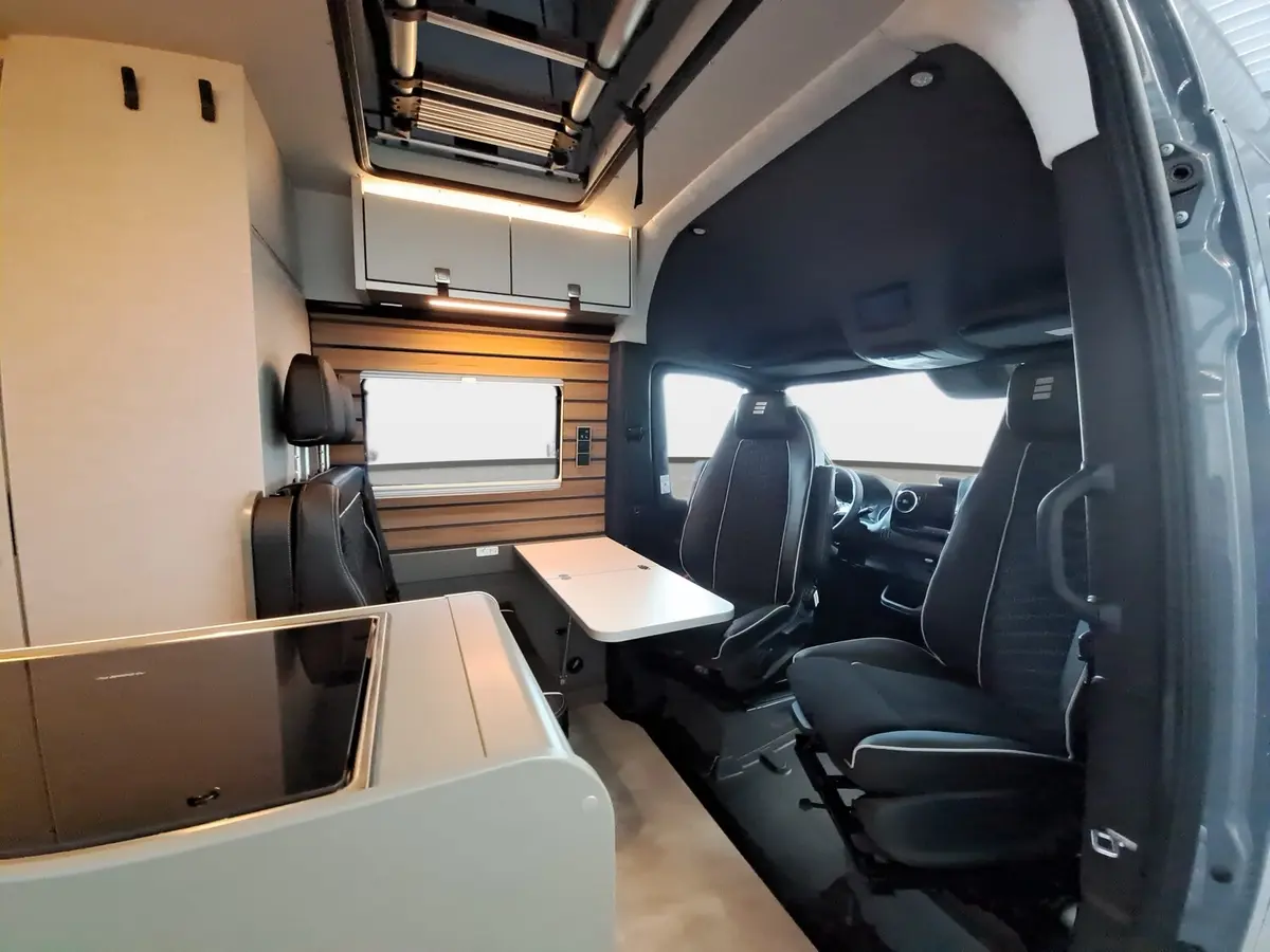 Hymer Grand Canyon S CrossOver 600 Aufstelldach, AHK
