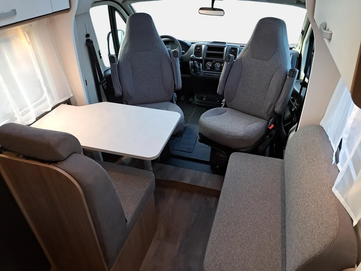 Carado V 347 Pro+ Solar, LTE, TV