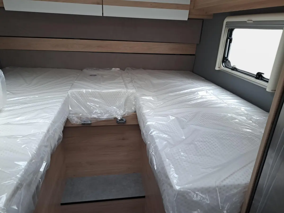 Dethleffs Just Camp Active T 6812 EB Hubbett, Sat, TV