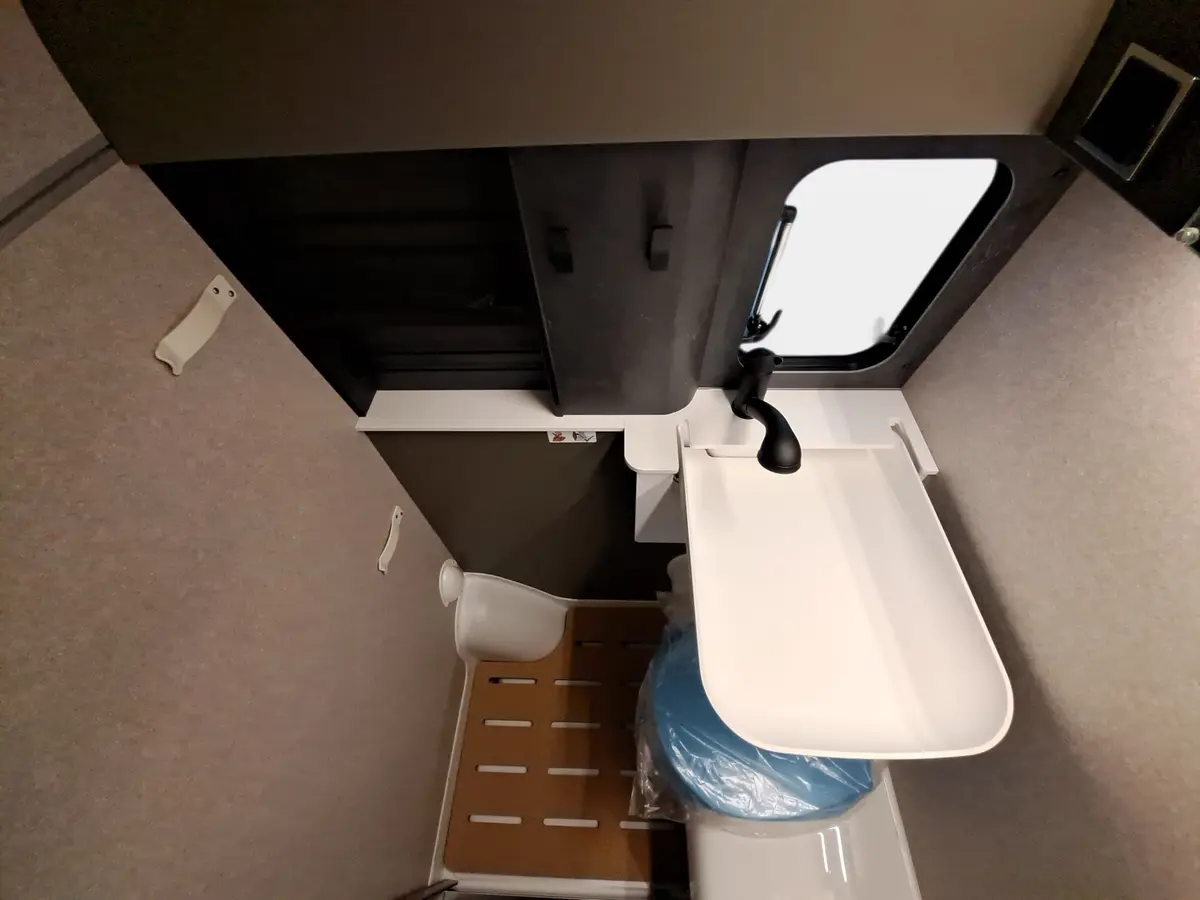 Hymer Grand Canyon S CrossOver 600 Aufstelldach, AHK