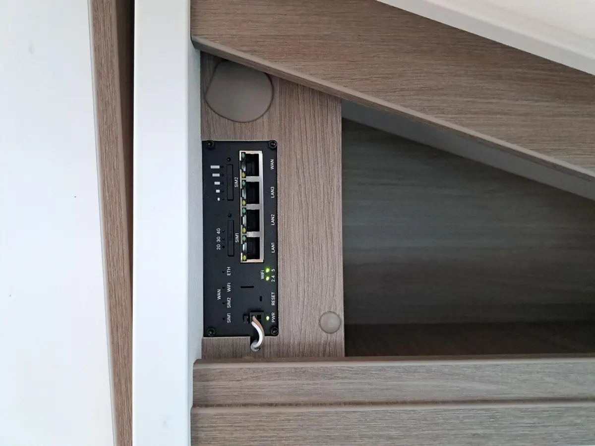 Carado V 339 Pro+, Solar, LTE, TV-Paket
