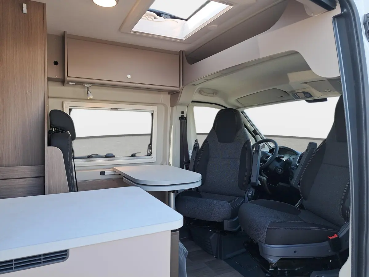 Carado CV 600 Markise, Optik Paket 2, Basic Paket