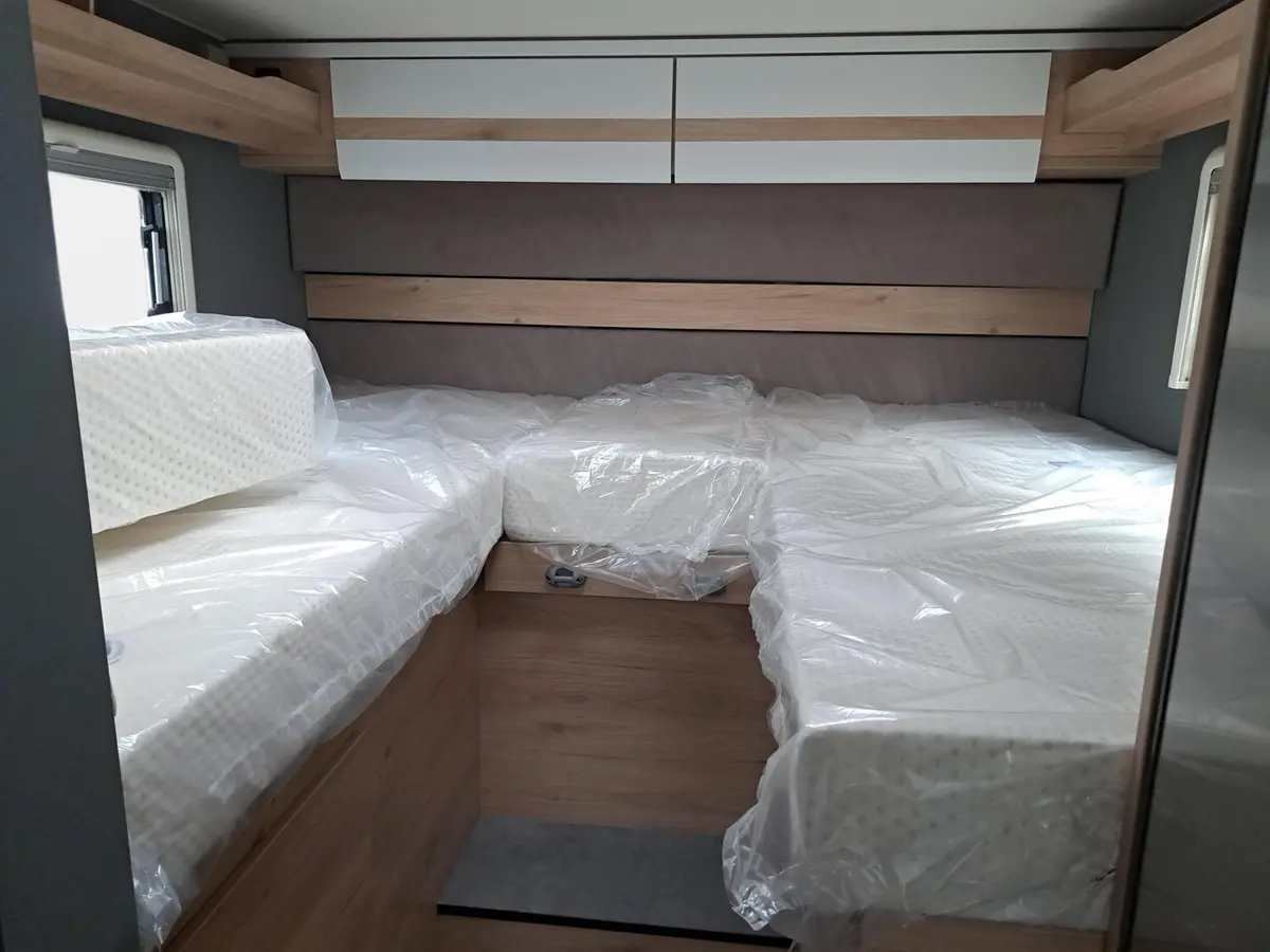 Dethleffs Just Camp Active T 6812 EB Automatik, Chassispaket