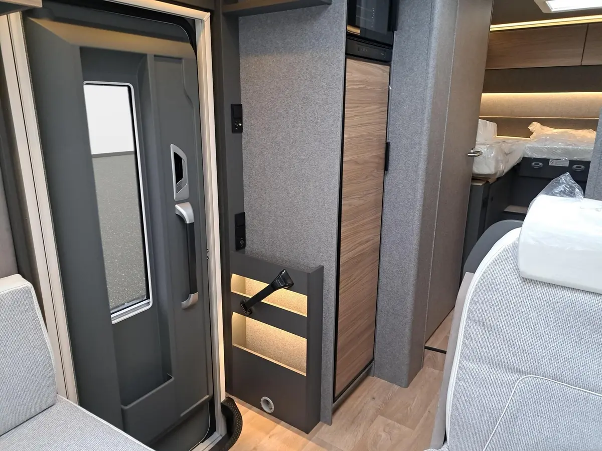 Dethleffs Trend Active I 7057 EB Backofen, Chassispaket