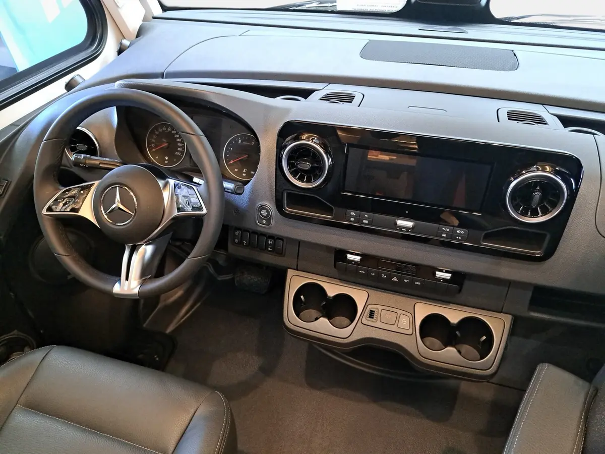 Hymer B-Klasse MC I 680 Bugausbau, Premium, AHK