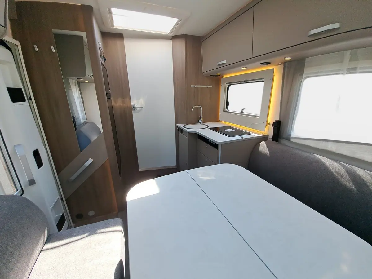 Carado T 457 Pro+, Automatik, LTE, TV, Solar, 3. Bett
