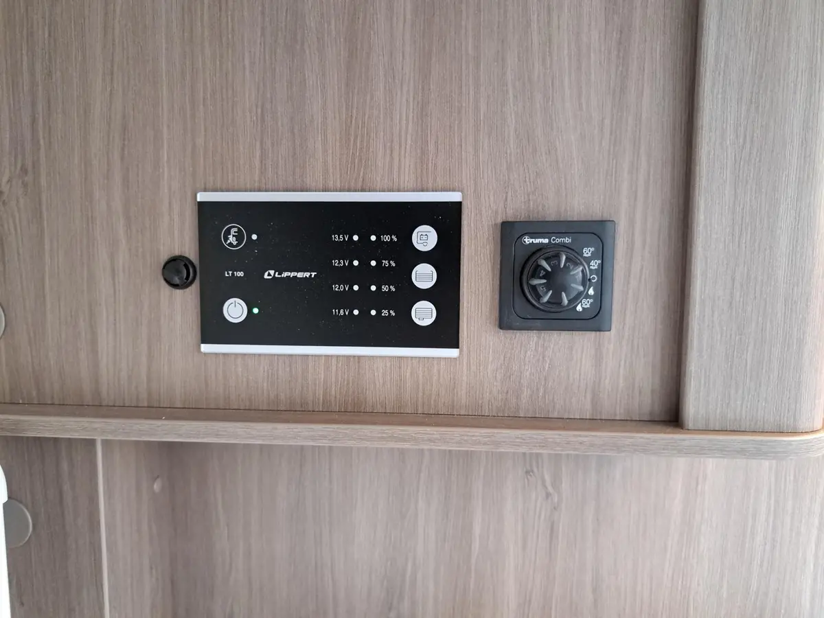 Carado T 328 Pro+, Automatik, Solar, LTE, TV, Backofen