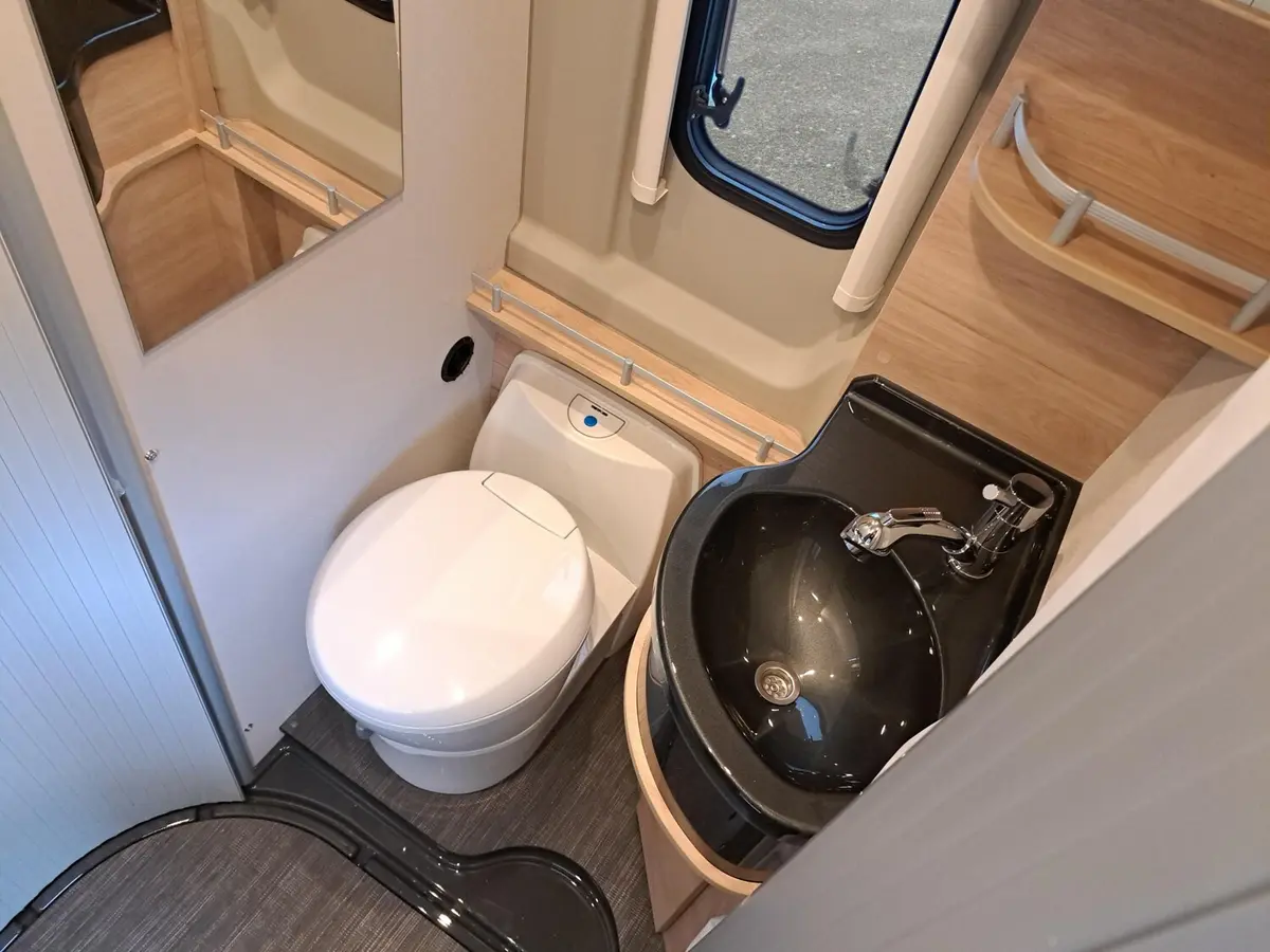 Dethleffs Globetrail 600 DR Fiat Automatik, Chassis-, Komfortpaket