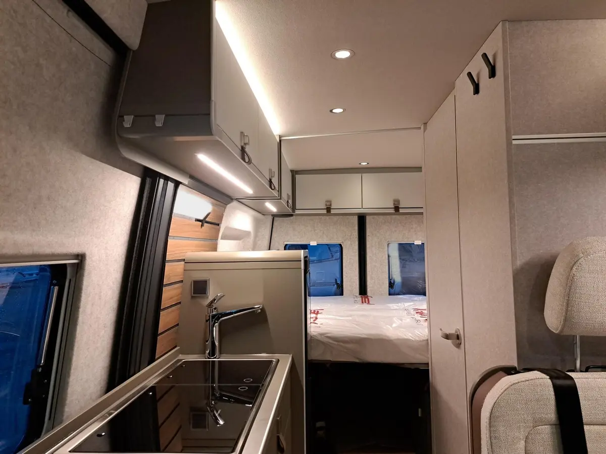 Hymer Grand Canyon S CrossOver 600 Schlafdach, Winterp.