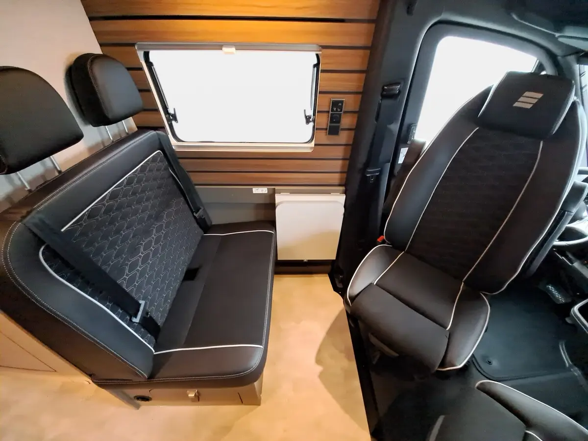 Hymer Grand Canyon S CrossOver 600 Aufstelldach, AHK