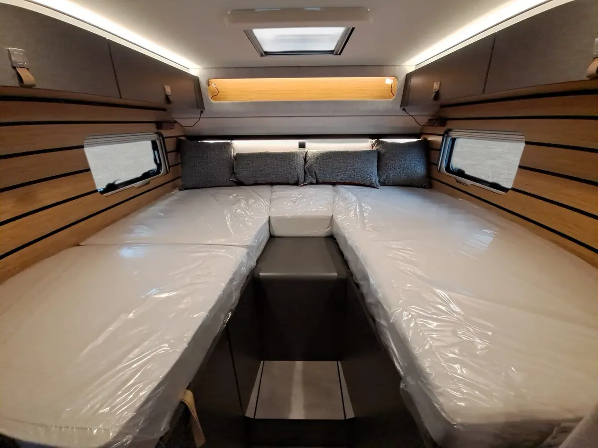 Hymer ML-T CrossTrail 580 TV, Leder, GFK, Winterpaket