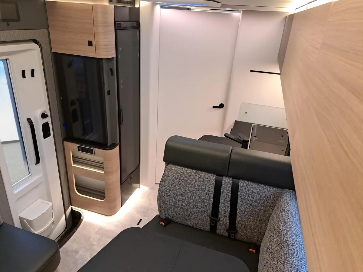 Hymer B-Klasse MC I 680 Premium-, Arktispaket, TV