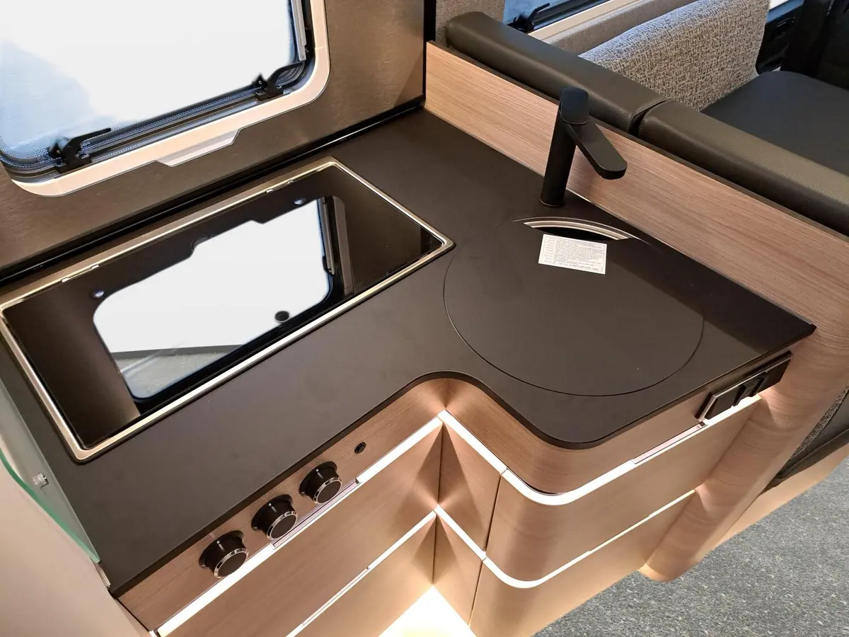 Hymer B-Klasse MC I 680 Premium-, Arktispaket, TV