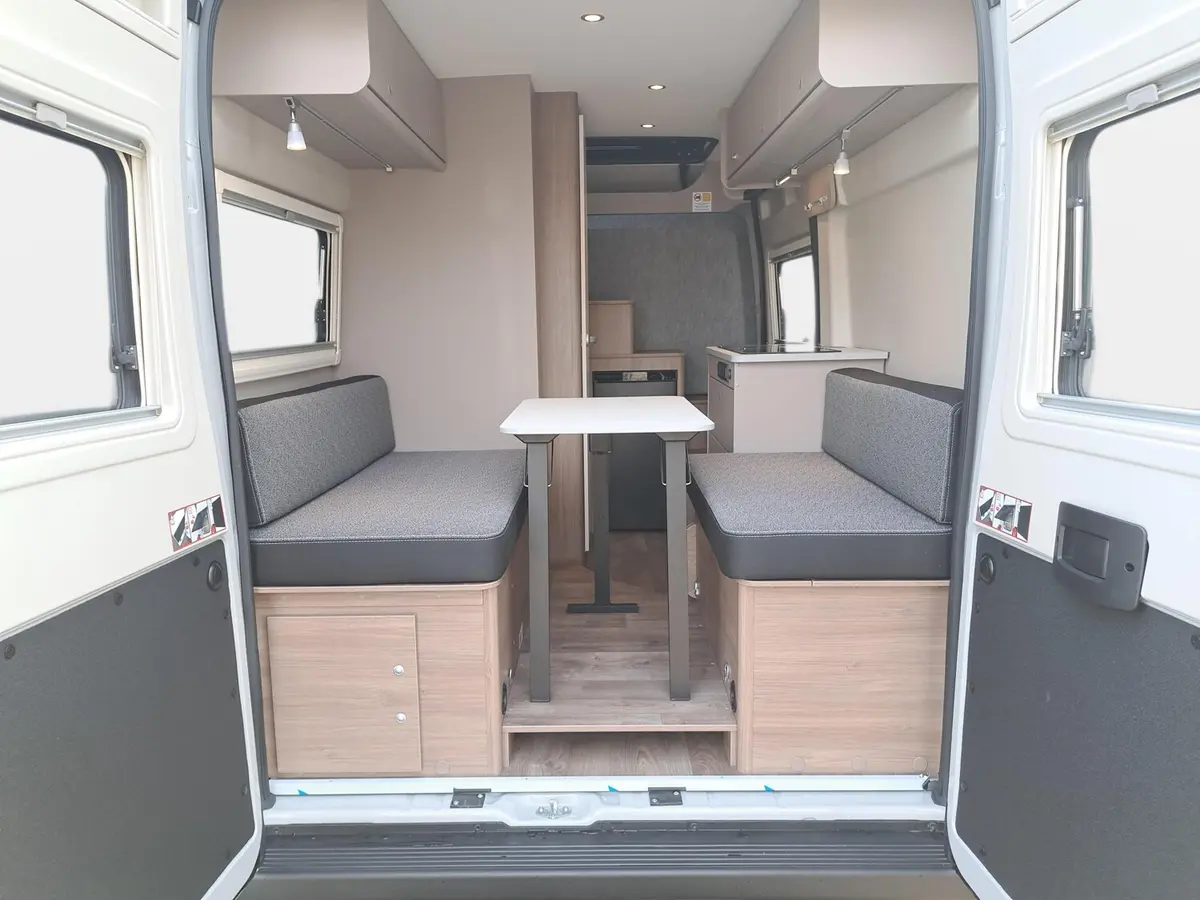 Carado pro CV 541 Autom, Rahmenfenster, Hecksitzgruppe