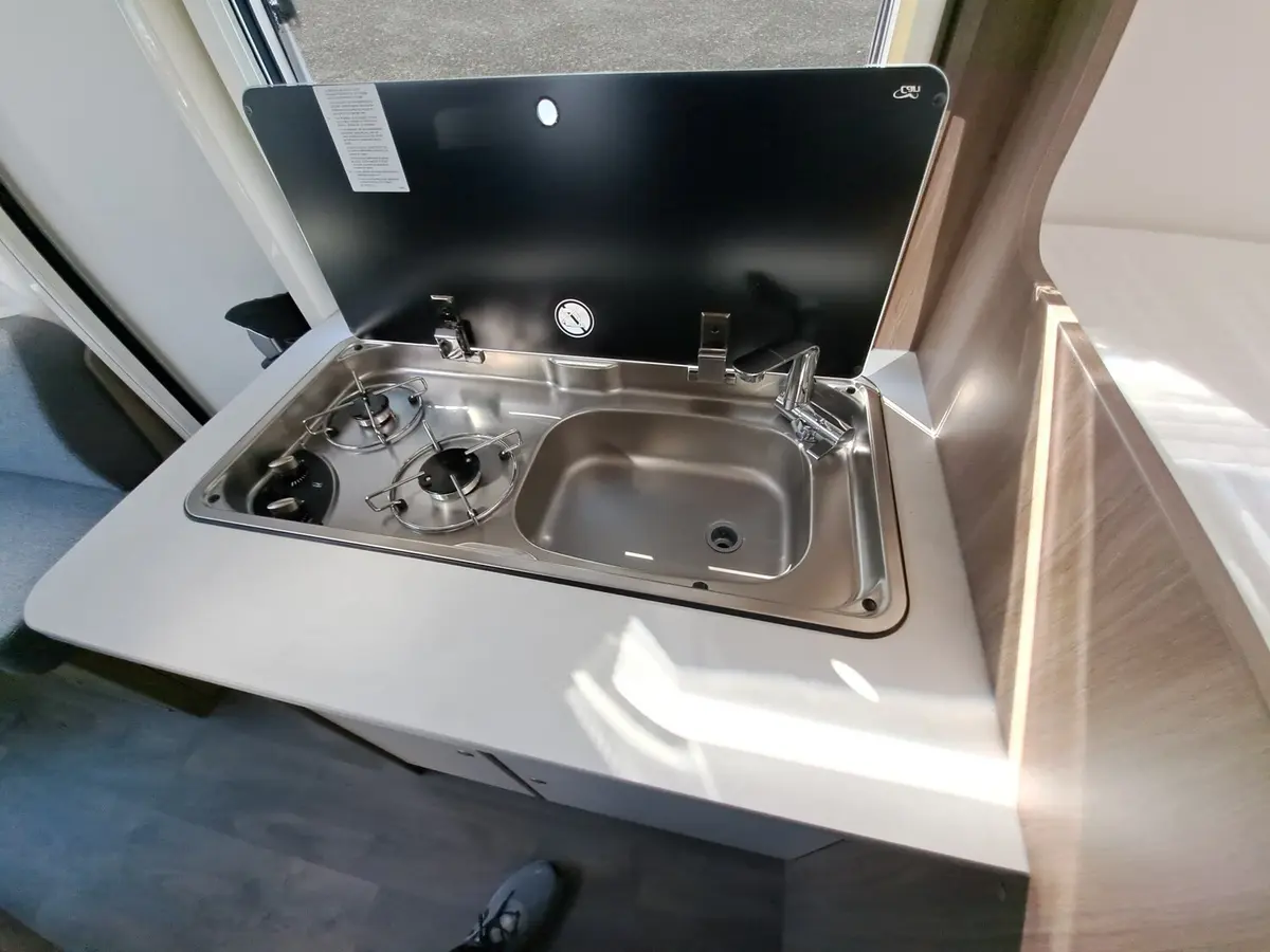 Carado V 347 Pro+ Solar, LTE, TV