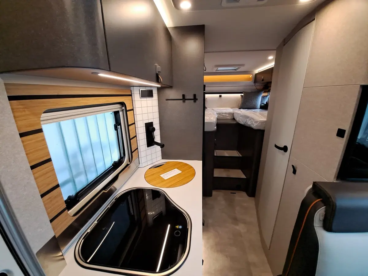 Hymer ML-T CrossTrail 580 TV, Leder, GFK, Winterpaket