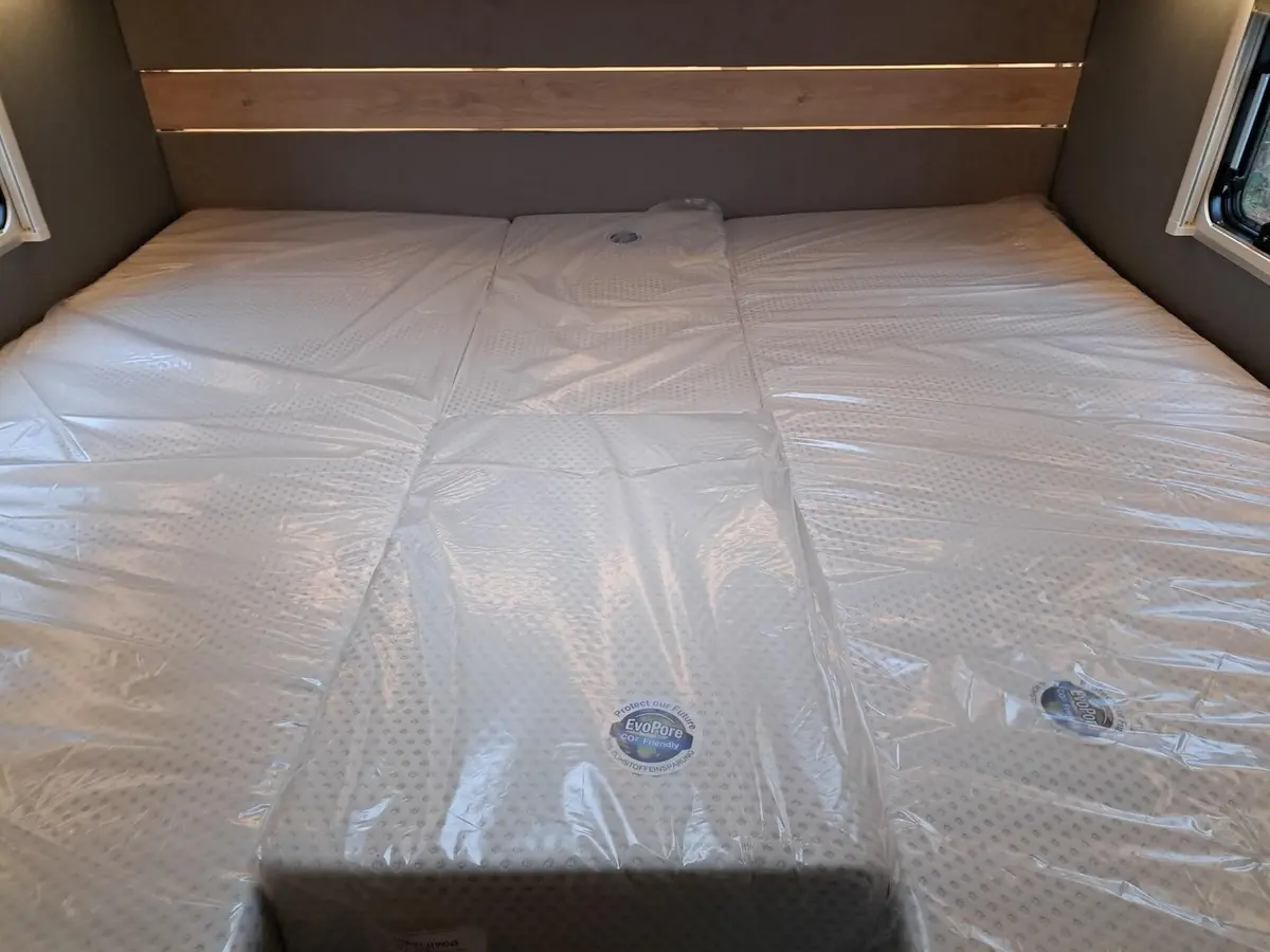 Dethleffs Just Camp Active T 7052 EB Gästebett