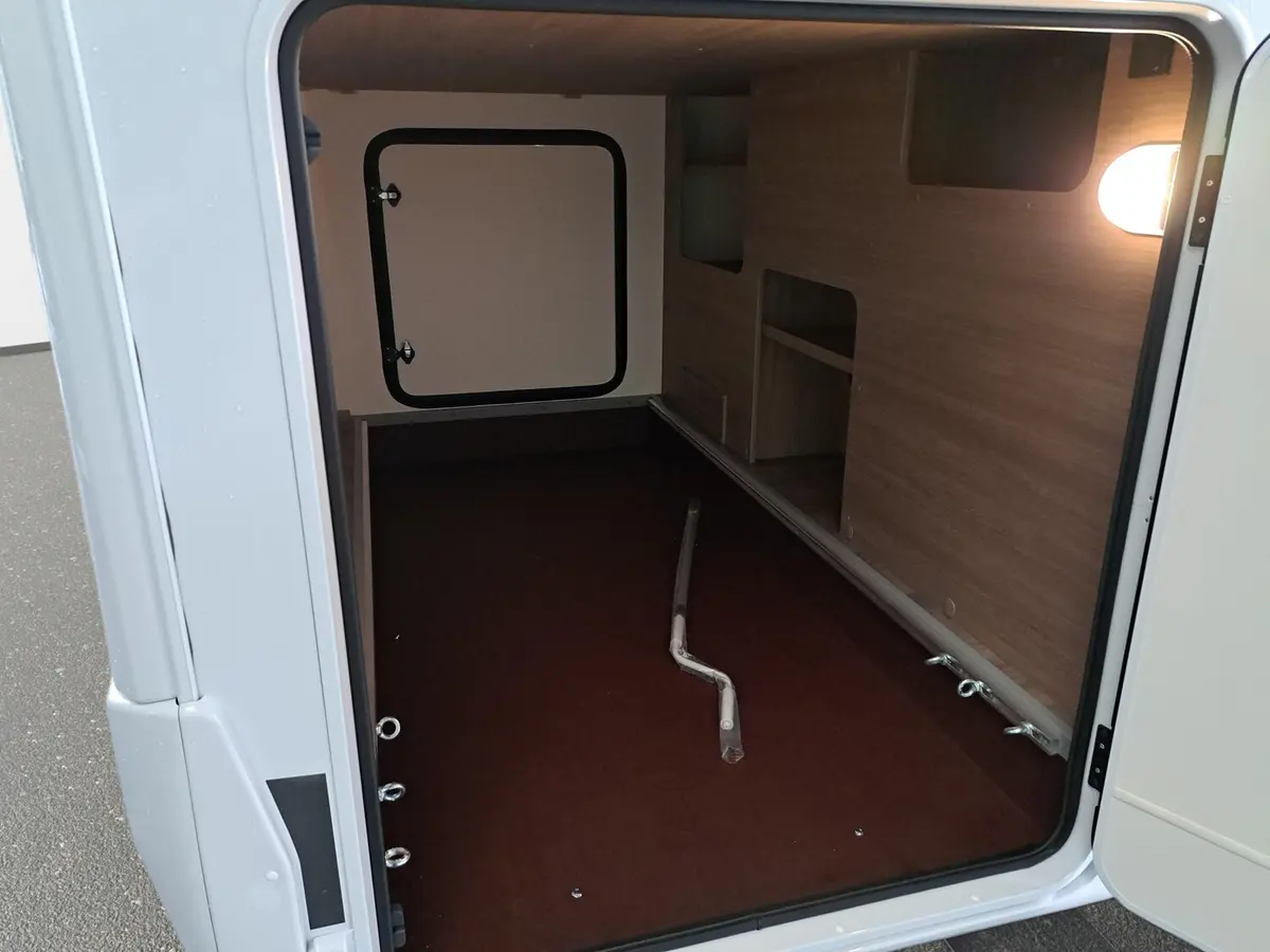 Carado Edition26 T Ford 447 Automatik, Solar, LTE, TV