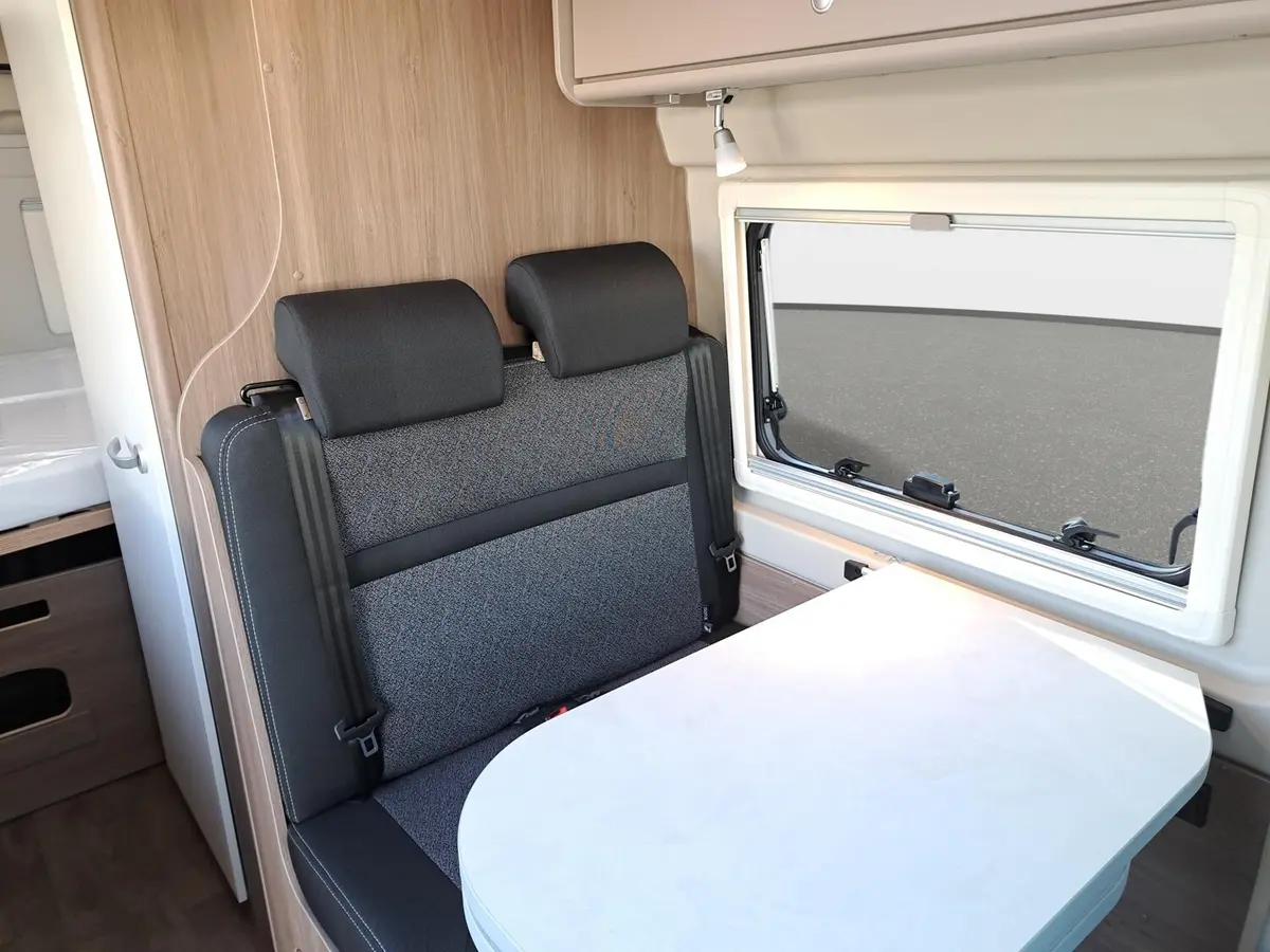 Carado CV 600 Markise, Optik Paket 2, Basic Paket