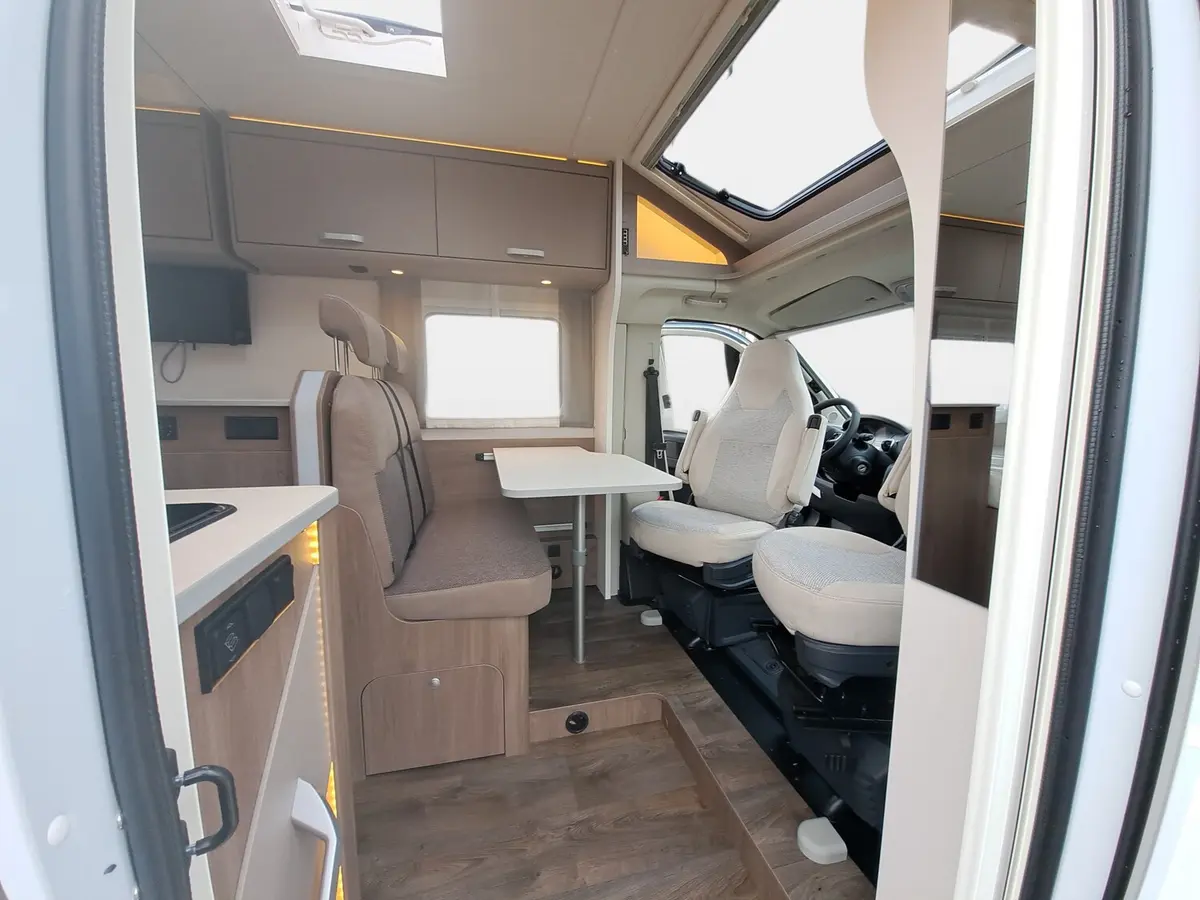 Carado T 135 Pro+ Automatik, Solar, LTE, TV