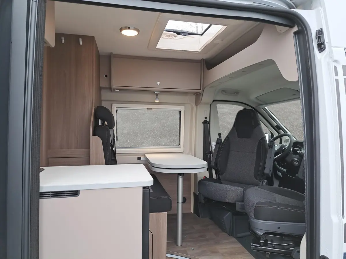 Carado CV 600 Markise, Optik Paket 2, Basic Paket