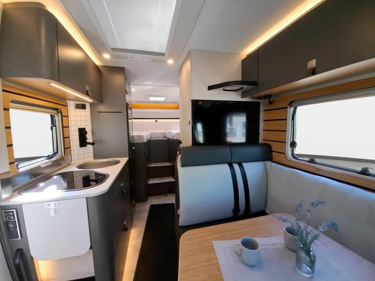 Hymer ML-T CrossTrail 580 TV, Leder, GFK, Winterpaket