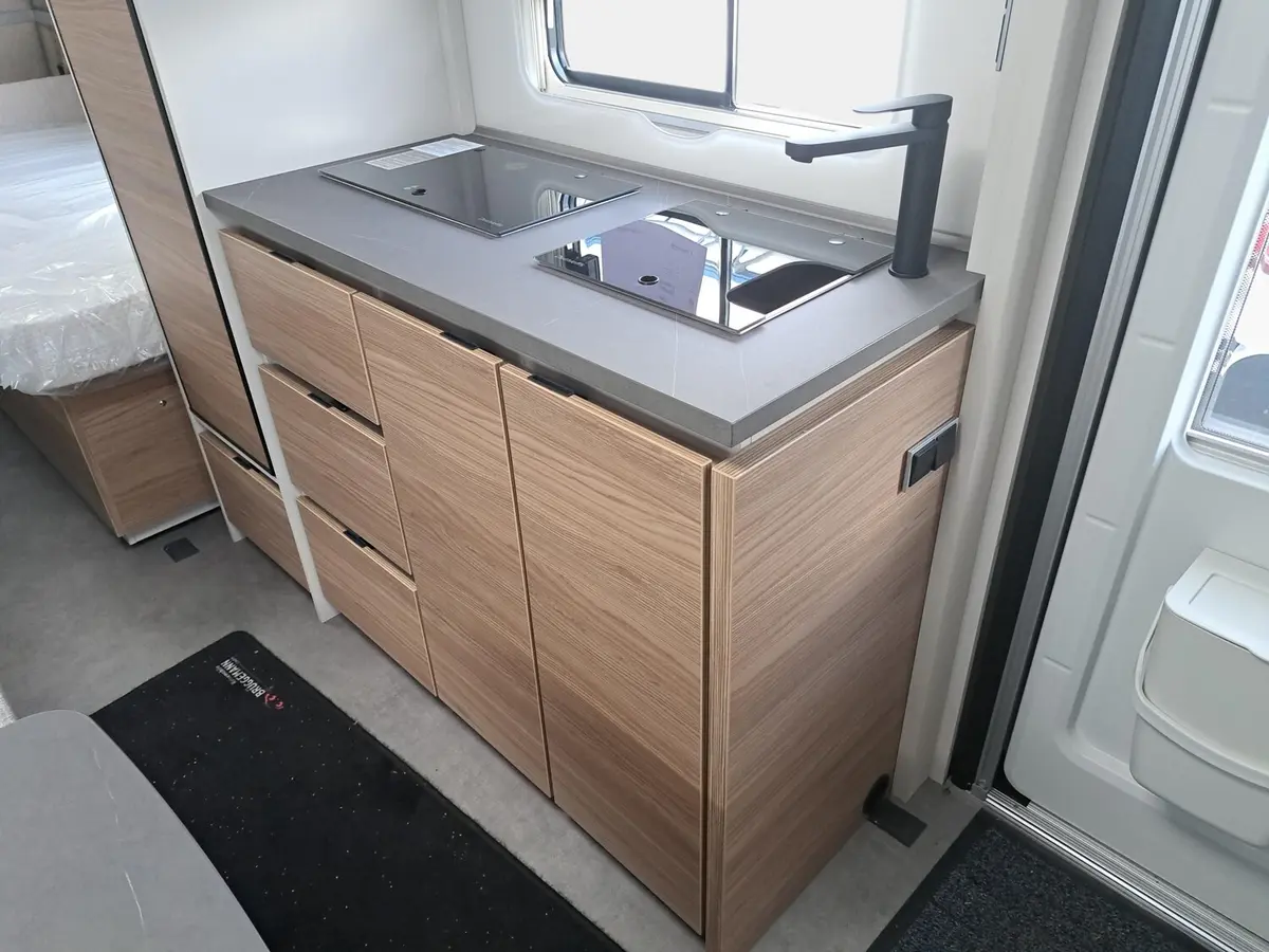 Dethleffs Nomad 490 EST First Edition