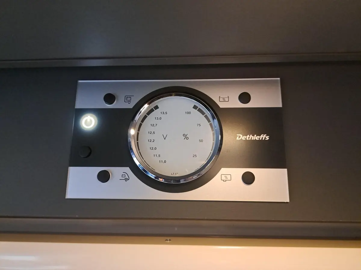 Dethleffs Trend Active T 6817 EB Hubbett, Chassispaket