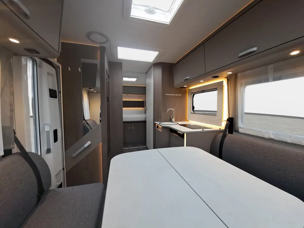 Carado T 459 Pro+ Solar, TV, LTE, 3. Bett