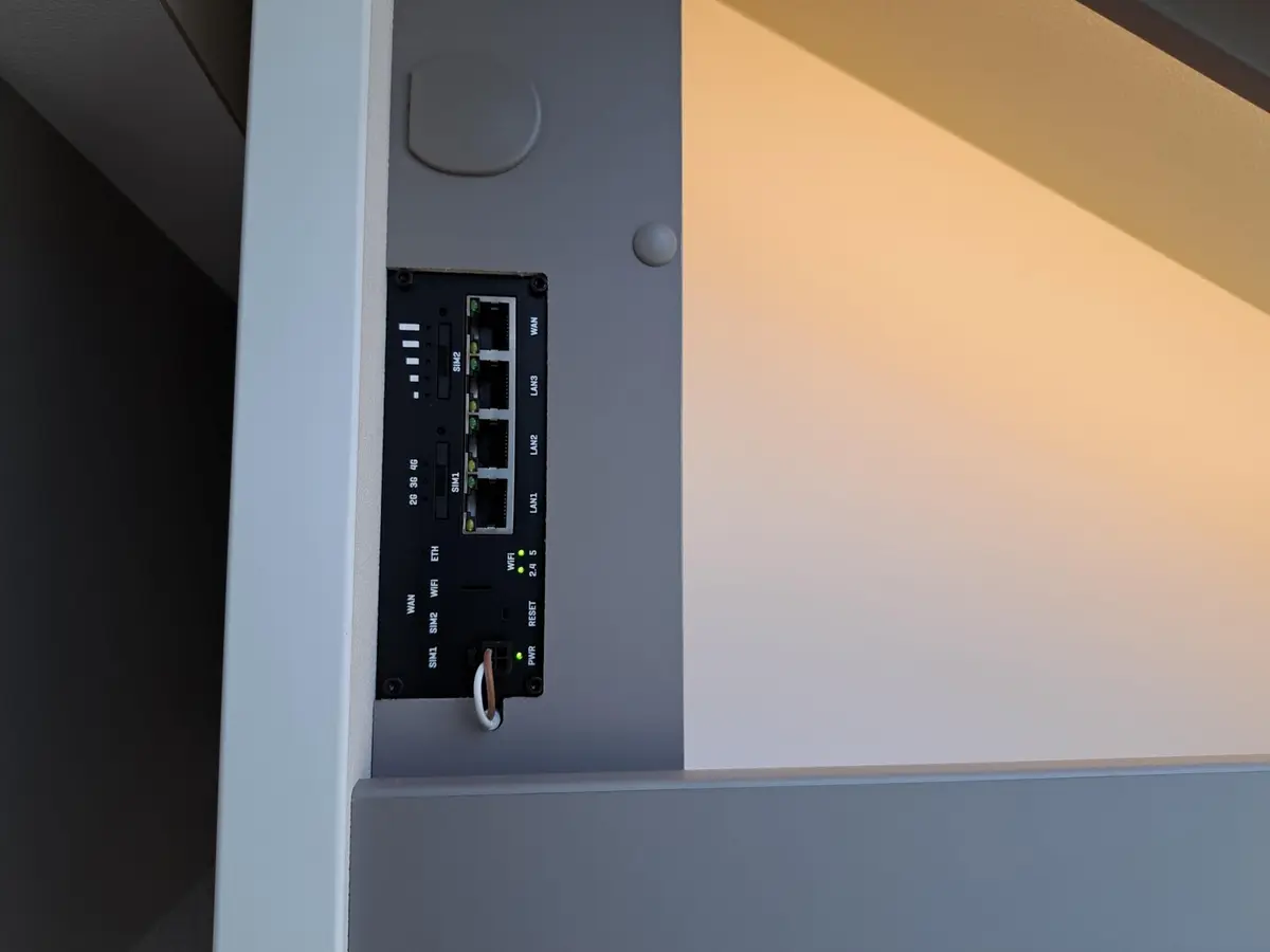 Carado T 328 Pro+, Automatik, Solar, LTE, TV, Hubbett