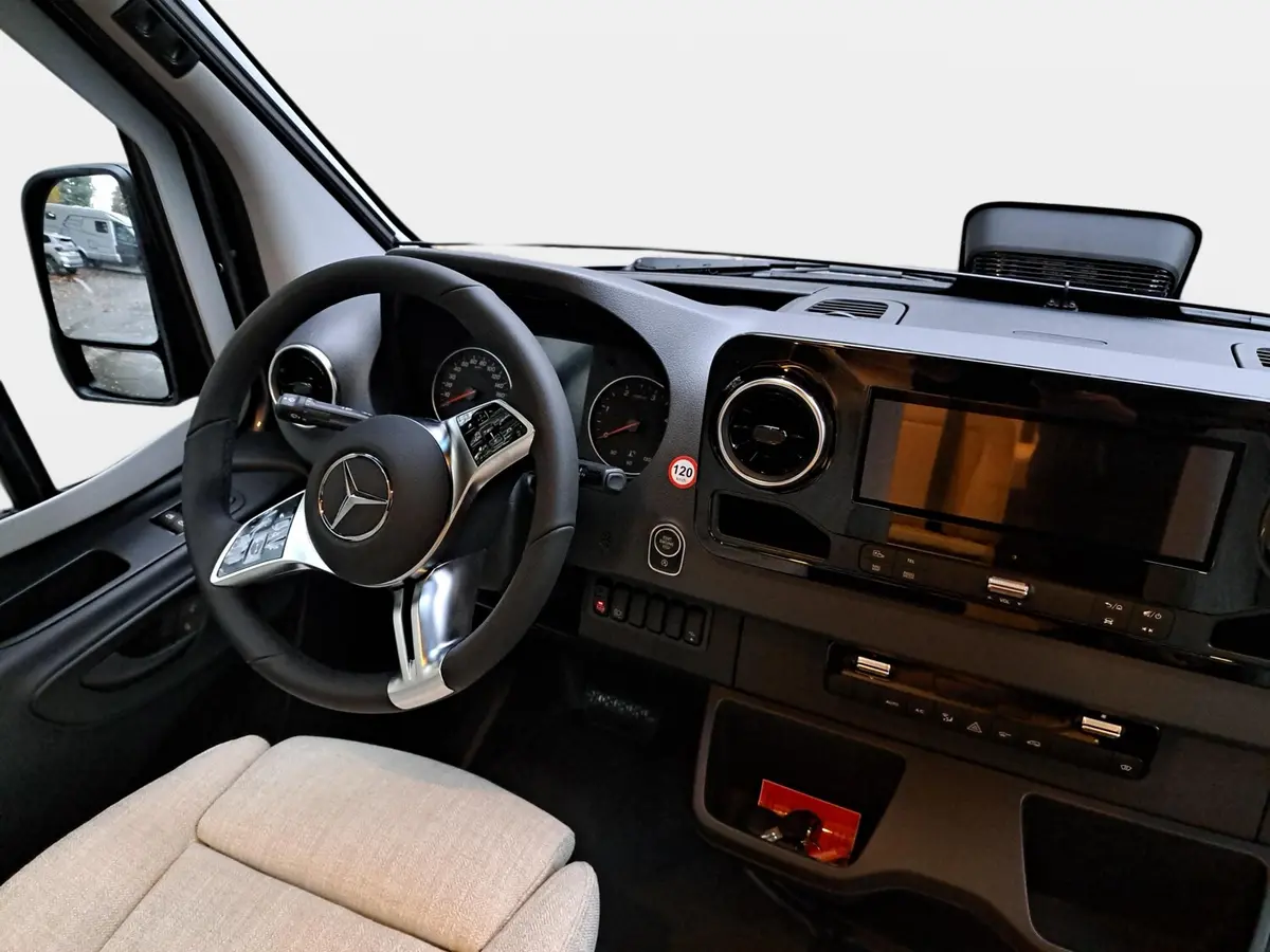 Hymer Grand Canyon S CrossOver 600 Schlafdach, Winterp.