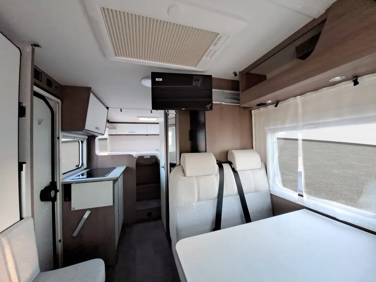 Carado V 347 Pro+ Solar, LTE, TV, Clever Lift Bett