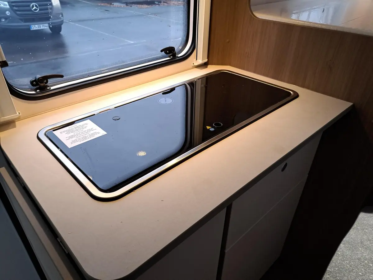 Carado V 347 Pro+ Automatik, Solar, LTE, TV