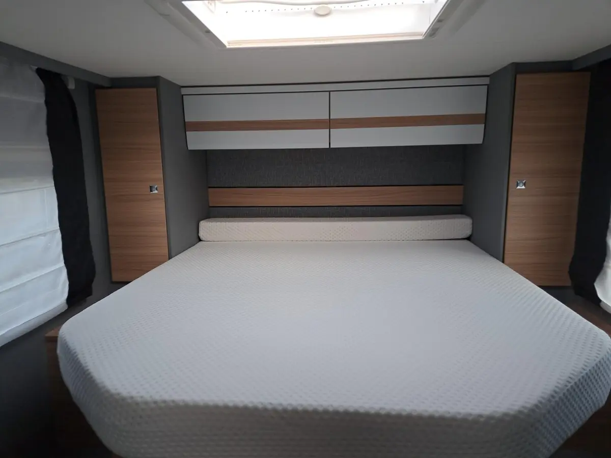 Dethleffs Just 90 T 7052 DBM Hubbett, AHK, Markise, TV, Sat