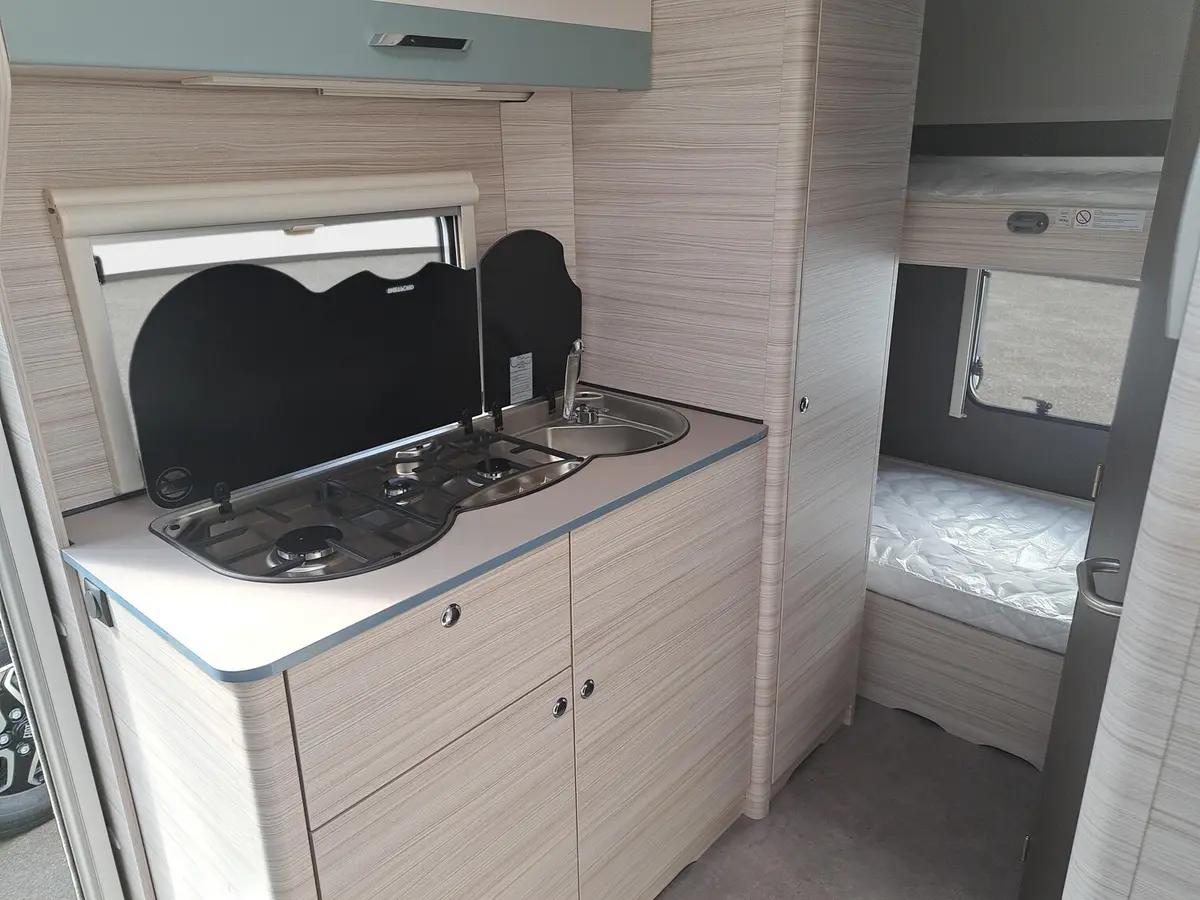 Dethleffs c-joy 410 LK Touring-, Dynamik-Paket, Auflastung