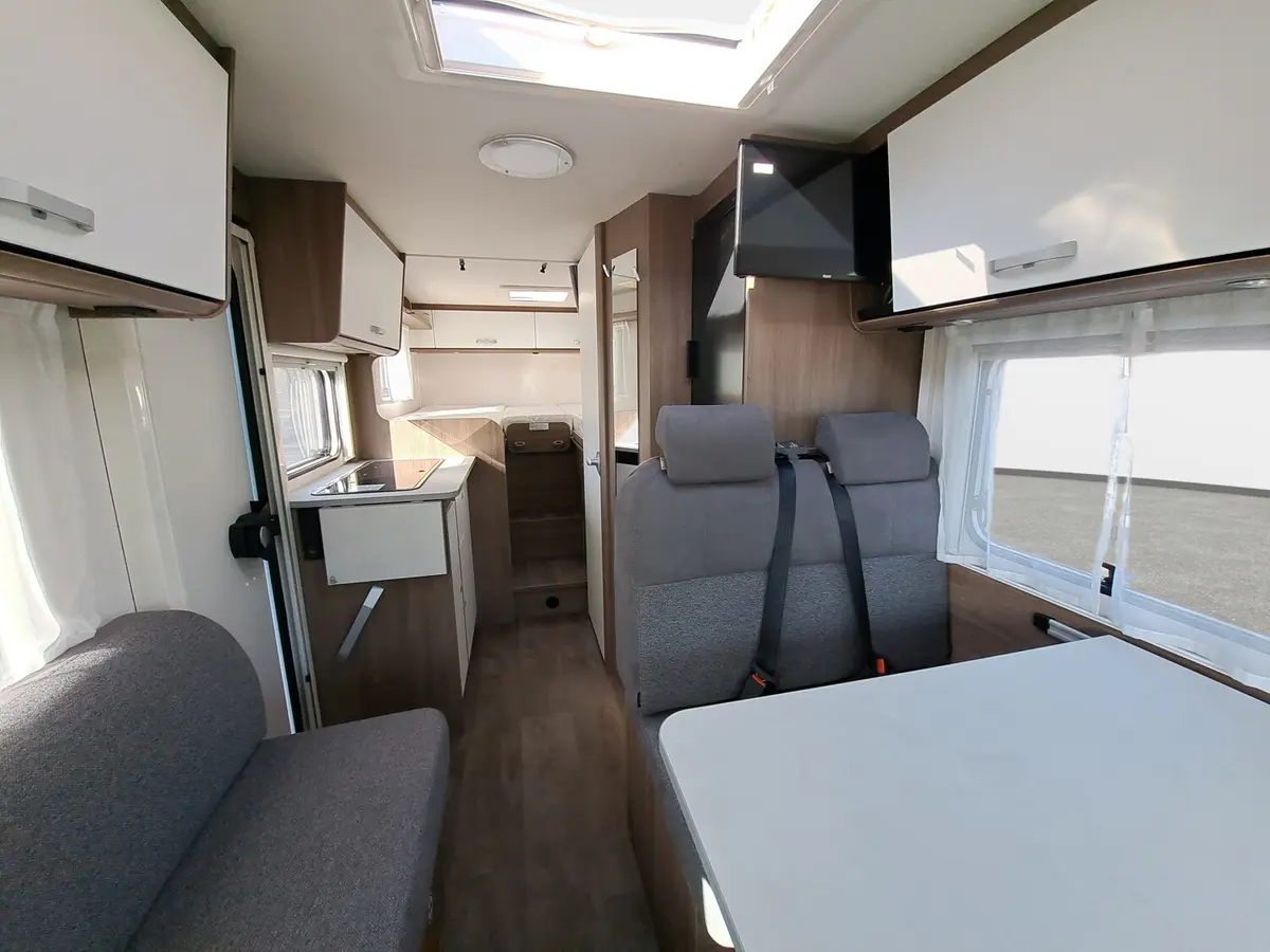 Carado V 347 Pro+ Solar, LTE, TV