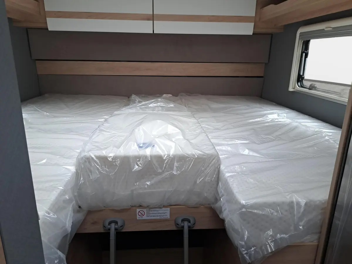 Dethleffs Just Camp Active T 6812 EB Hubbett, Sat, TV