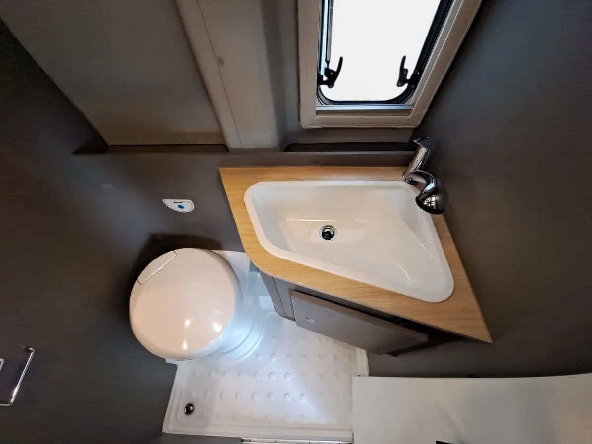LMC Innovan 590 Markise, AHK, Solar