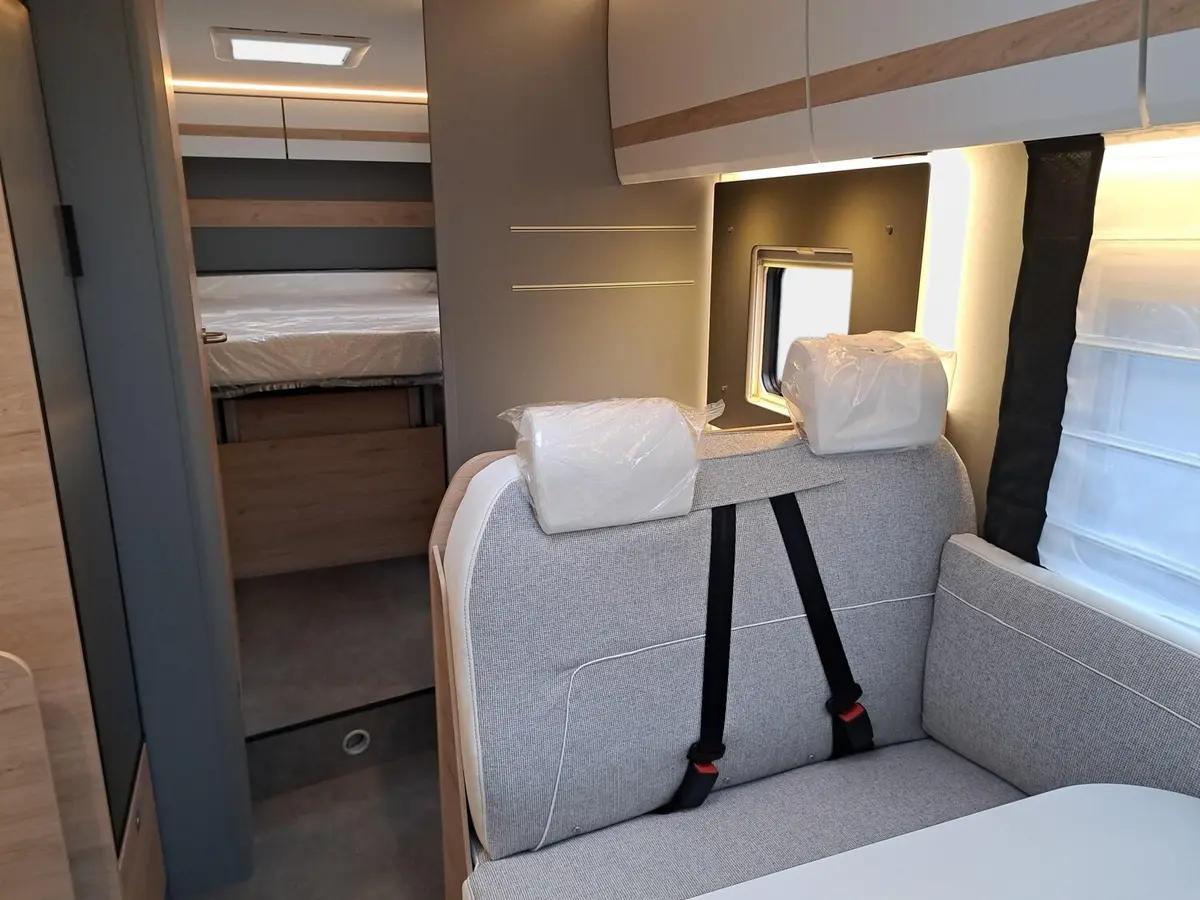 Dethleffs Just Camp Active T 7052 DBM Automatik, Gästebett
