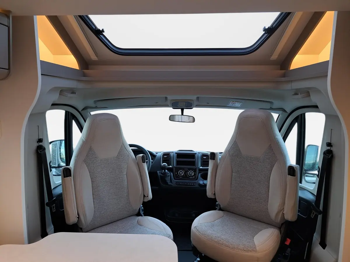 Carado T 447 Pro+ Hubbett, TV, Sat, Solar