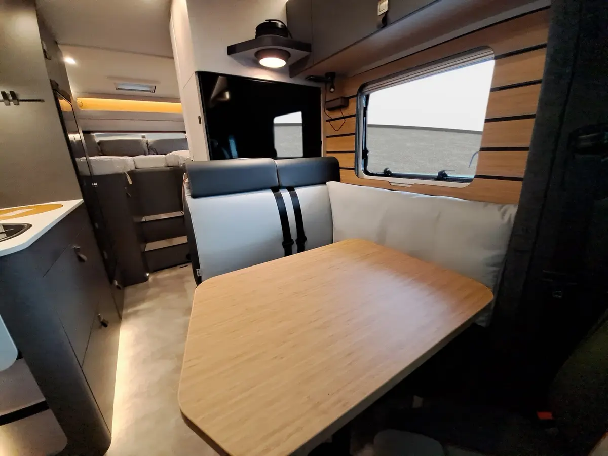 Hymer ML-T CrossTrail 580 TV, Leder, GFK, Winterpaket