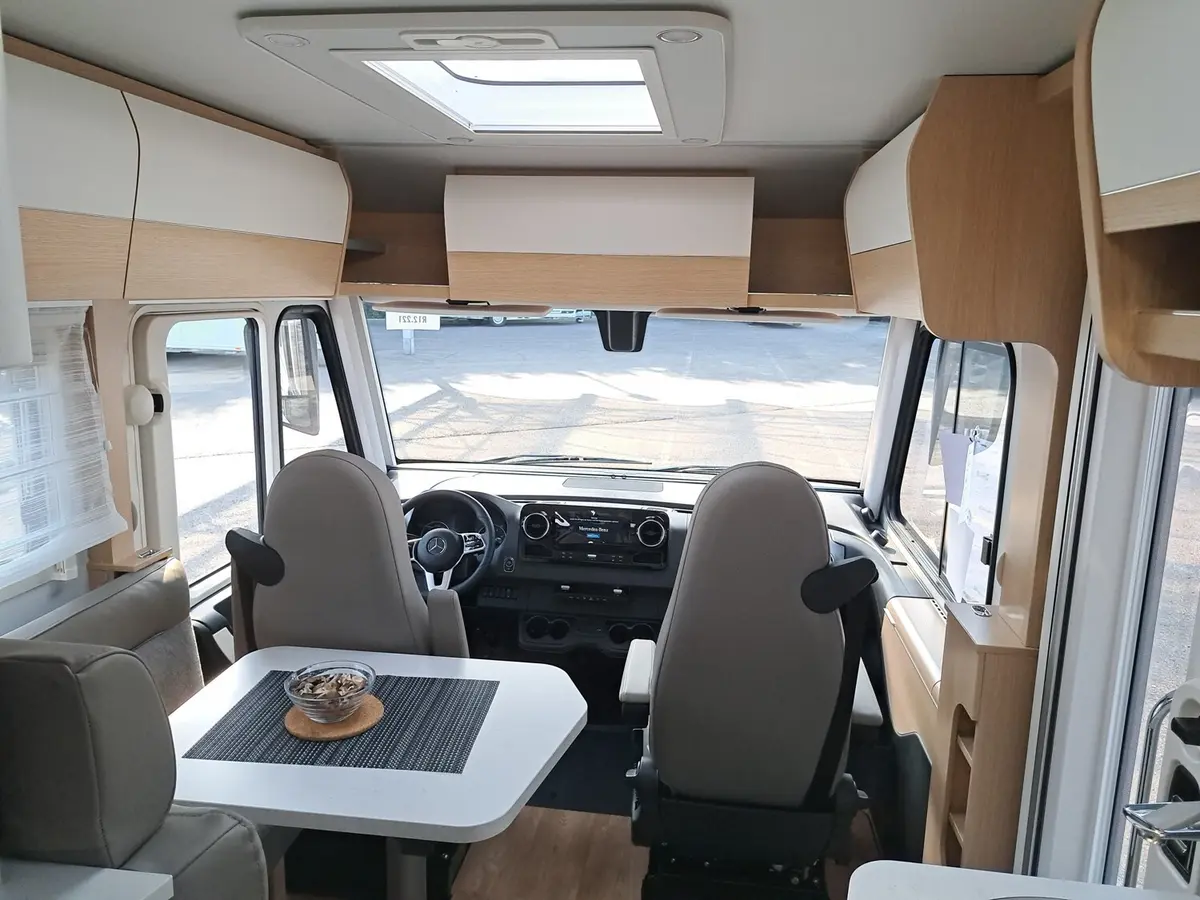 Hymer B-Klasse MC I 580 Bugausbau, Premium, Backofen