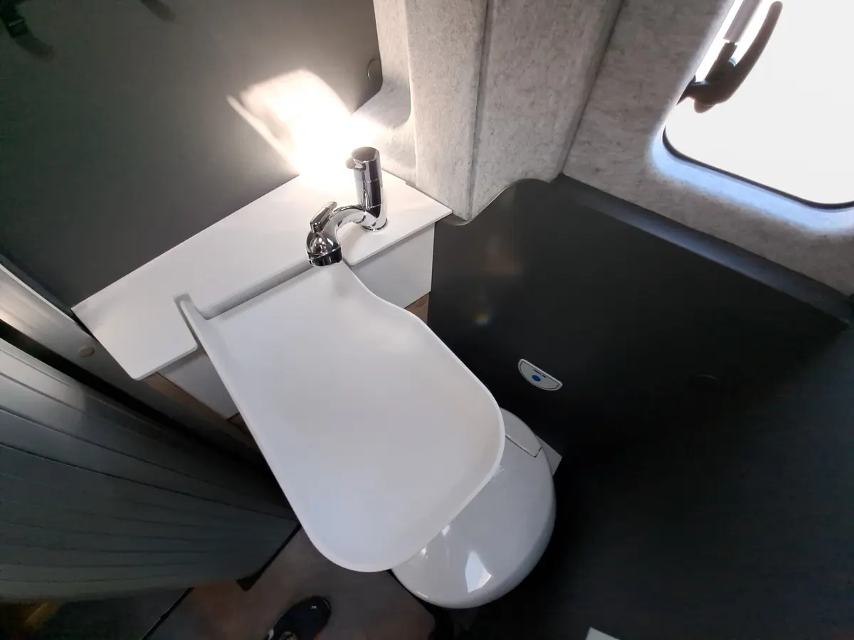 Dethleffs Globetrail Performance 600 DR VW Markteinführungs-Edition