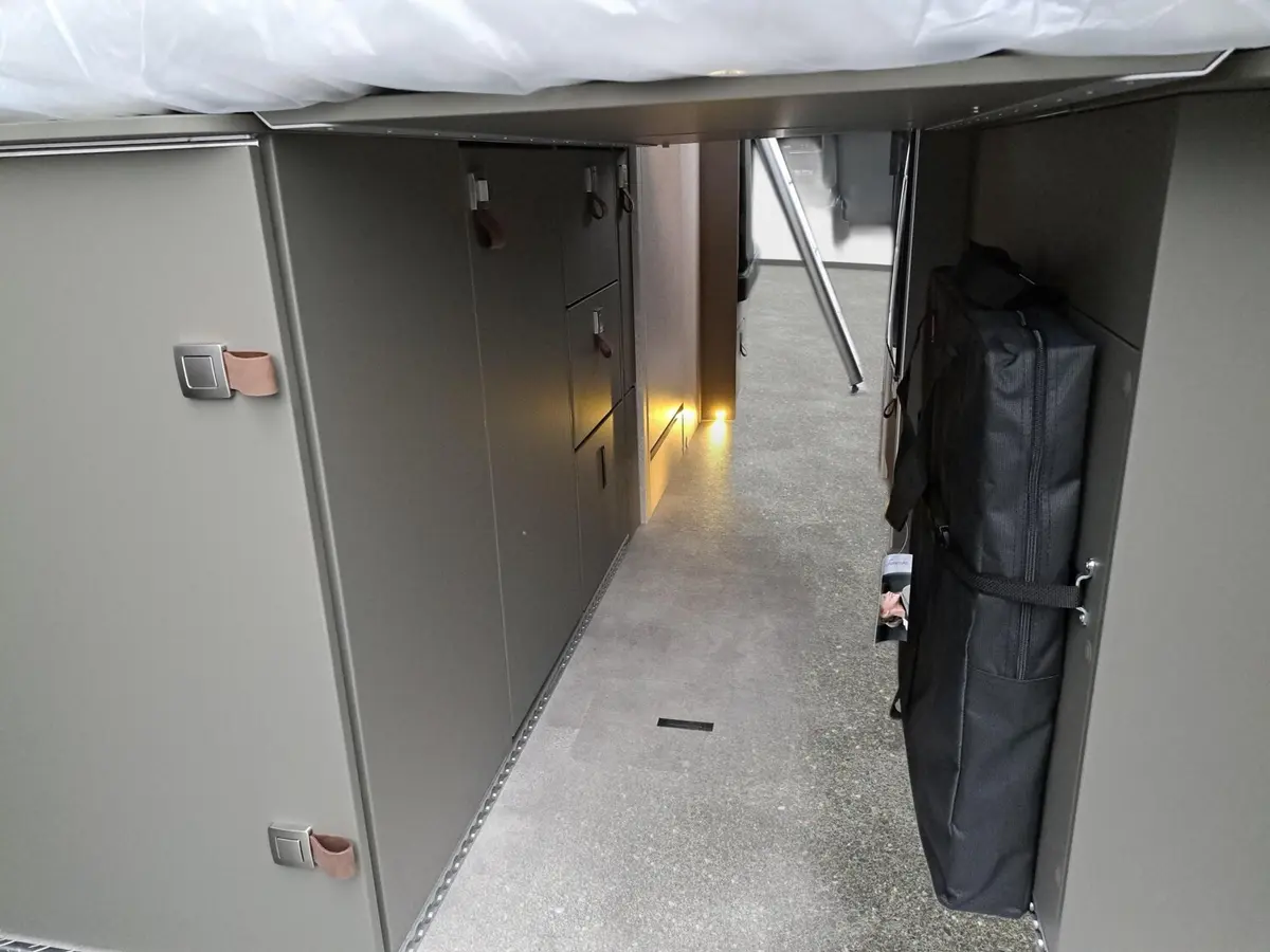 Hymer Grand Canyon S CrossOver 600 Schlafdach, Solar