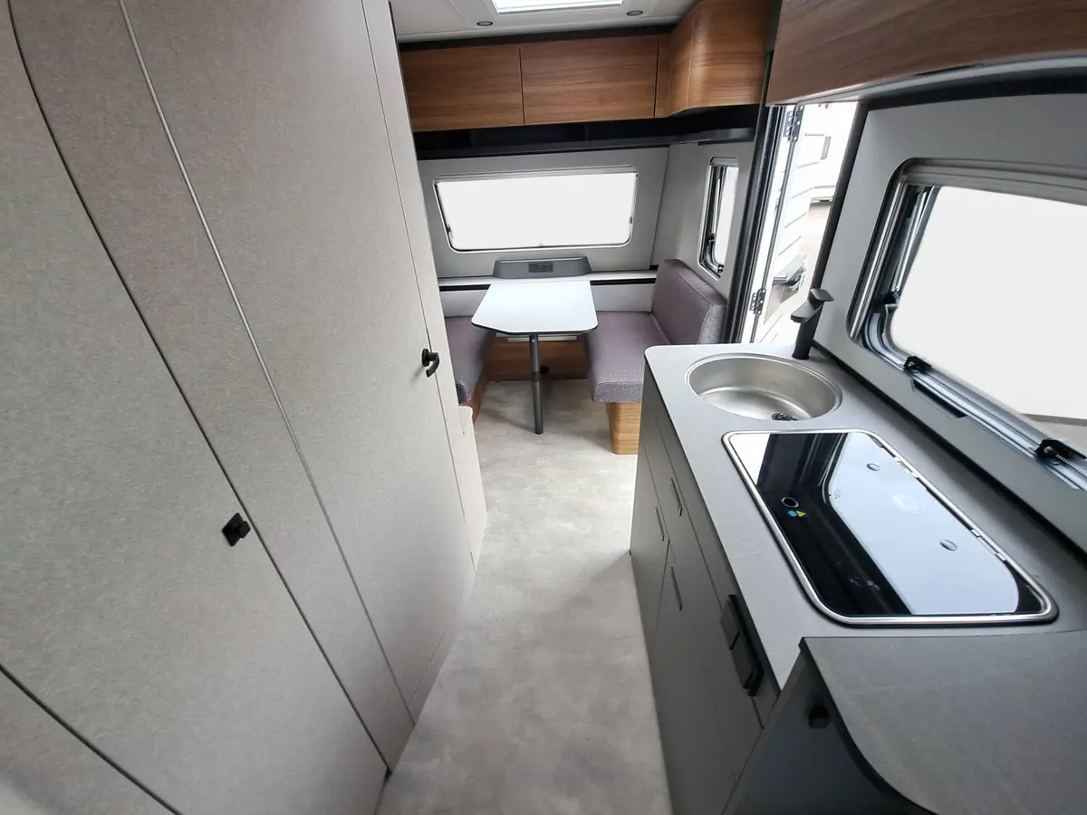 Hymer Eriba Novaline 442 Movingpaket, Autark, Alufelgen