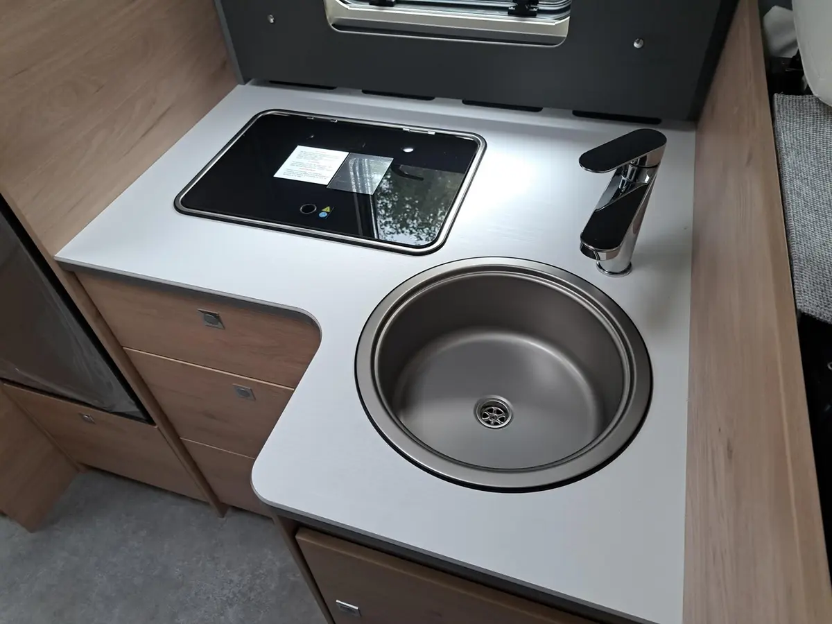 Dethleffs Just Camp Active T 6812 EB Hubbett, Sat, TV