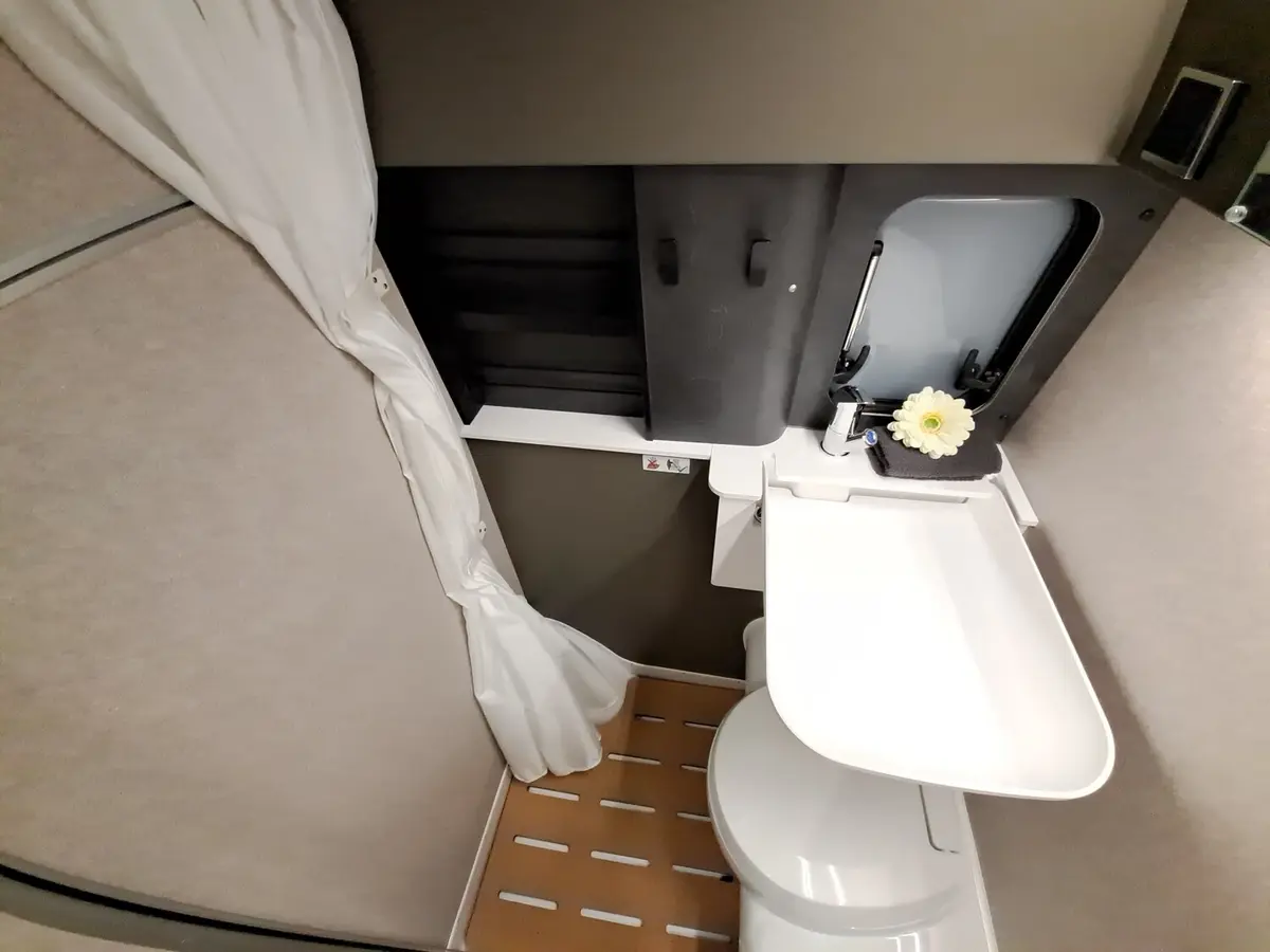Hymer Grand Canyon S CrossOver 600 AHK, TV, Wechselrichter