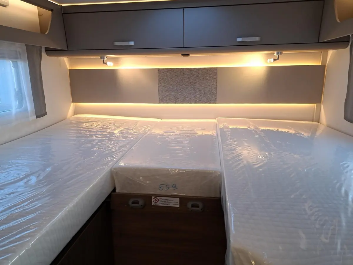 Carado T 328 Pro+ Automatik, Solar, LTE, TV