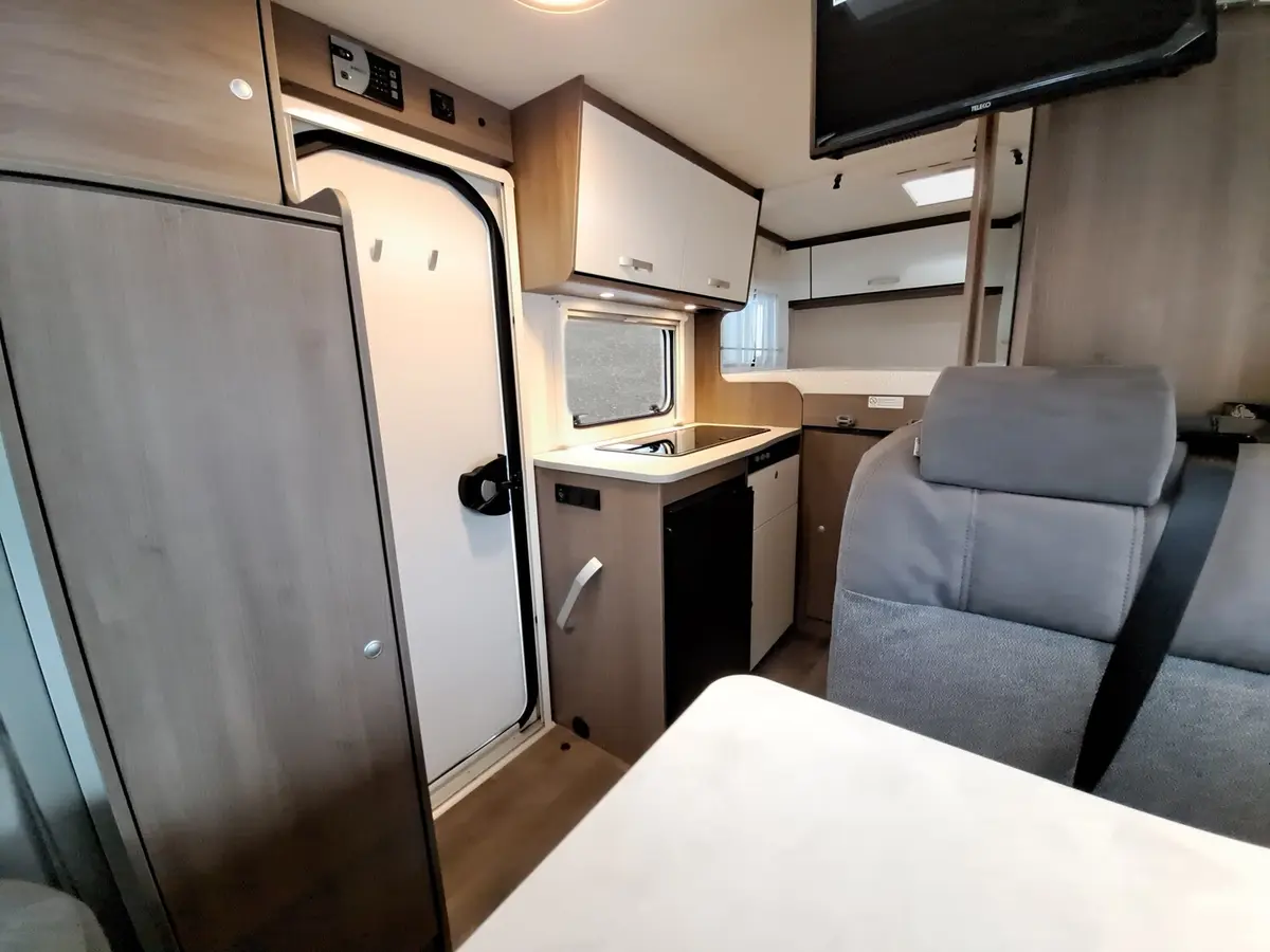 Carado V 132 Pro+, Solar, LTE, TV