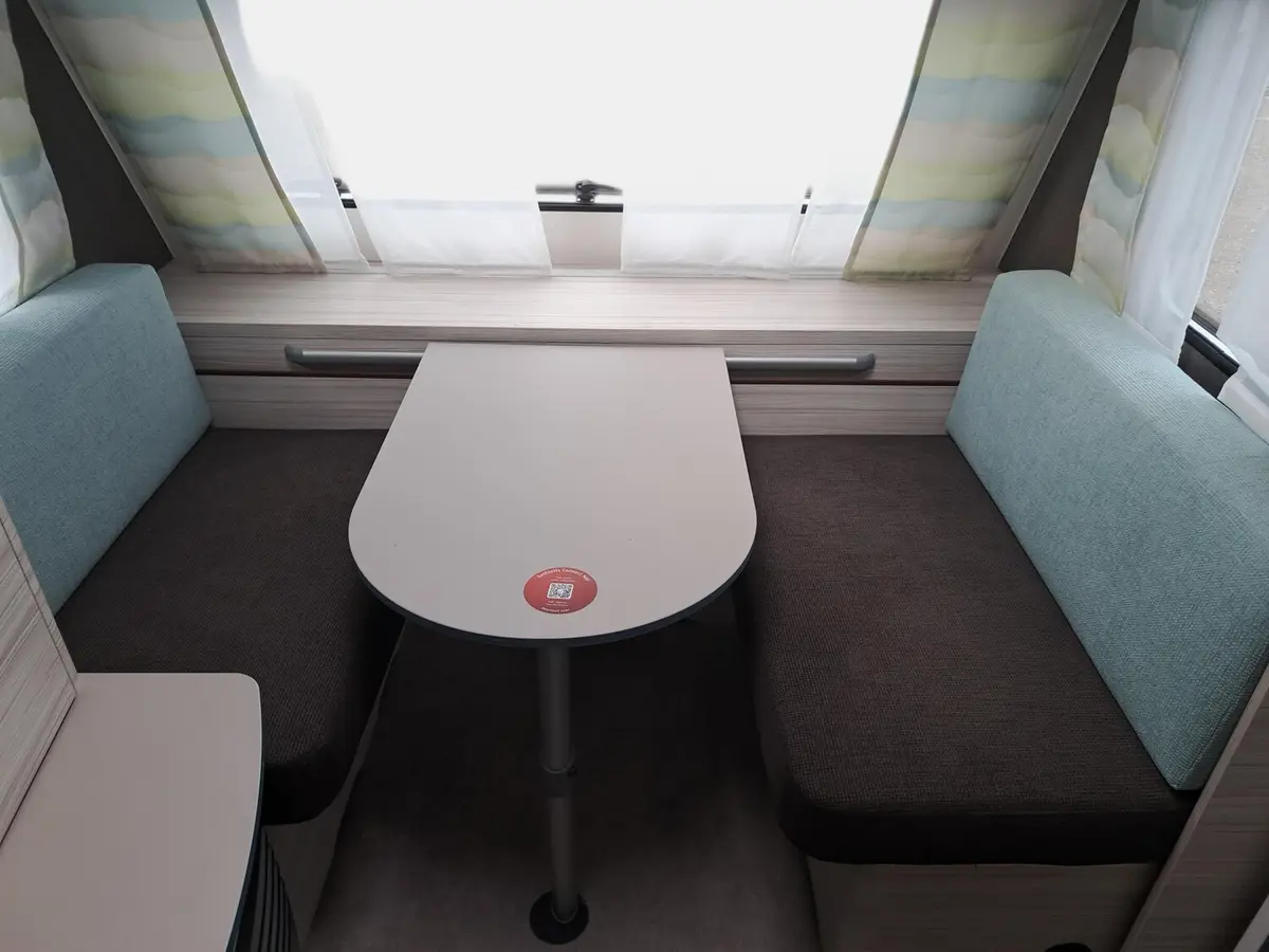 Dethleffs c-joy 460 LE Touring-, Dynamik-, Duschpaket